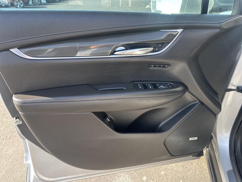 used 2020 Cadillac XT6 car, priced at $25,990