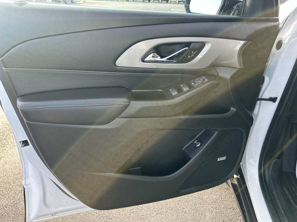 used 2020 Chevrolet Traverse car, priced at $26,990