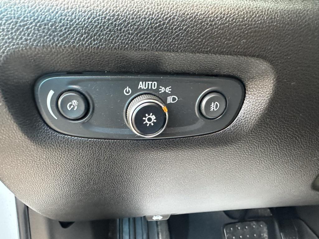 used 2020 Chevrolet Traverse car, priced at $26,990