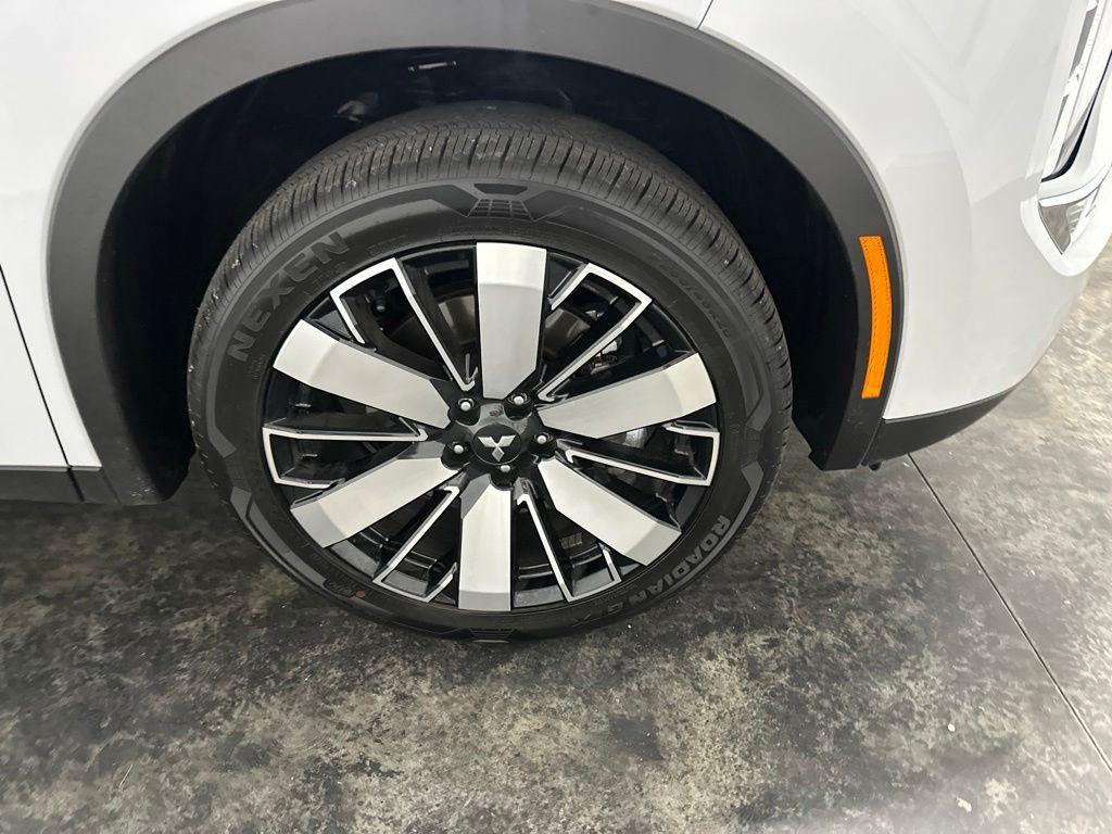 used 2026 Mitsubishi Outlander car, priced at $33,990