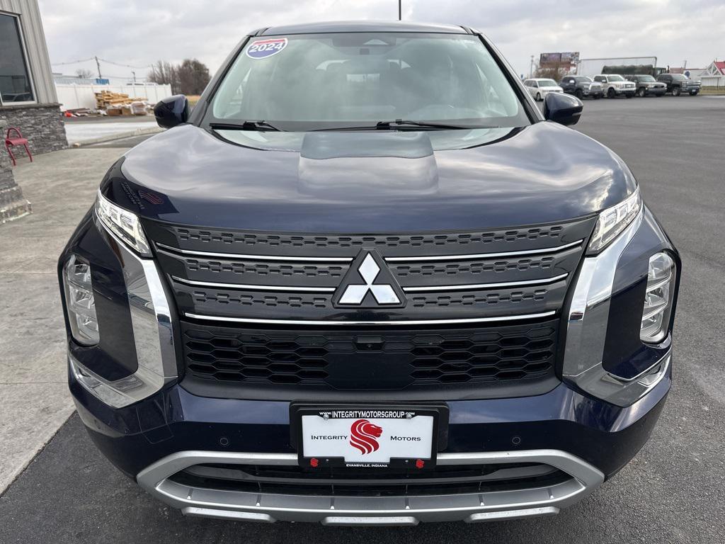 used 2024 Mitsubishi Outlander car, priced at $22,990
