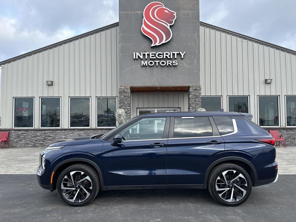 used 2024 Mitsubishi Outlander car, priced at $22,990