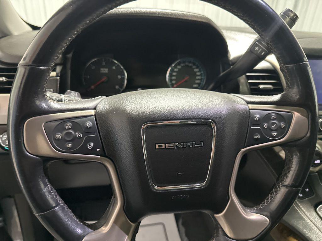 used 2019 GMC Yukon car, priced at $30,990