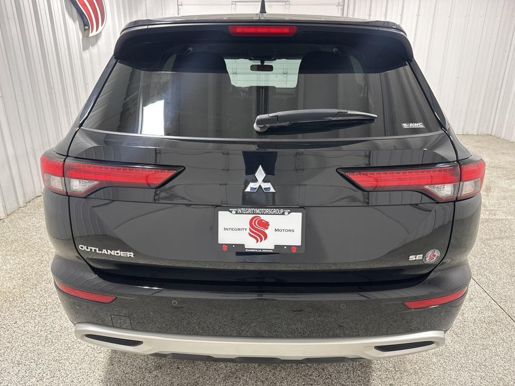 used 2024 Mitsubishi Outlander car, priced at $24,990