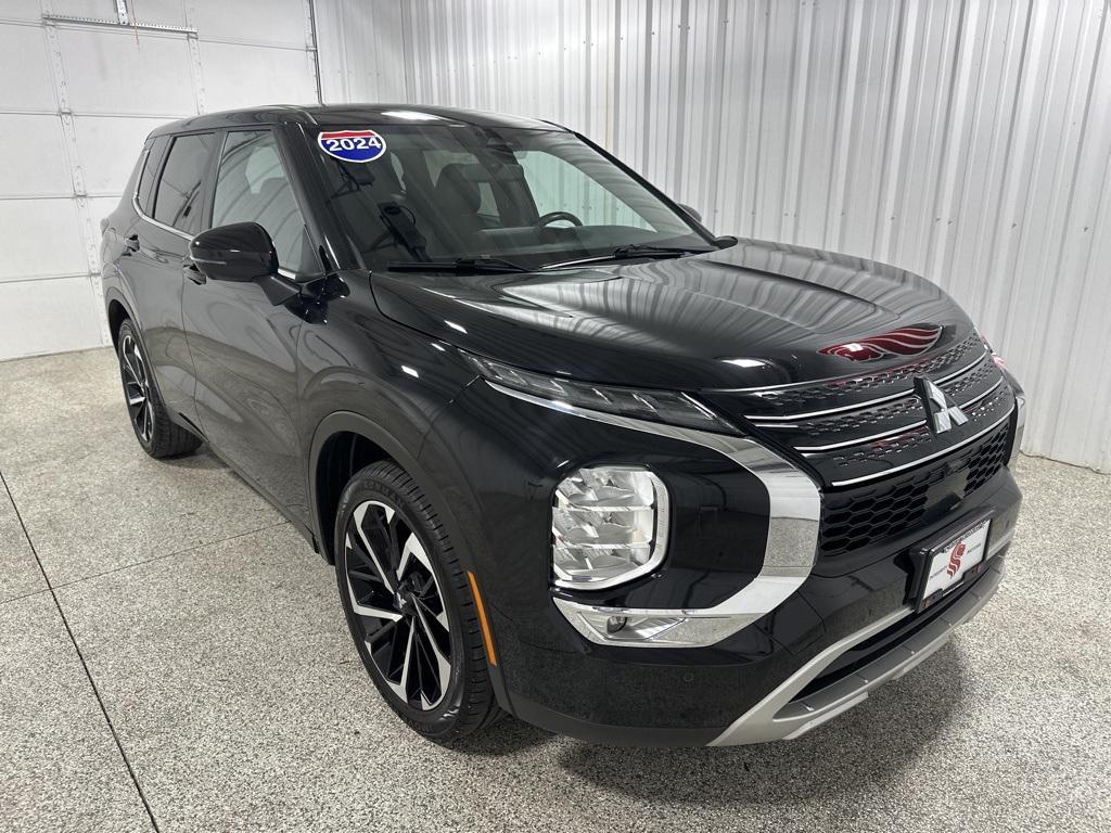used 2024 Mitsubishi Outlander car, priced at $24,990