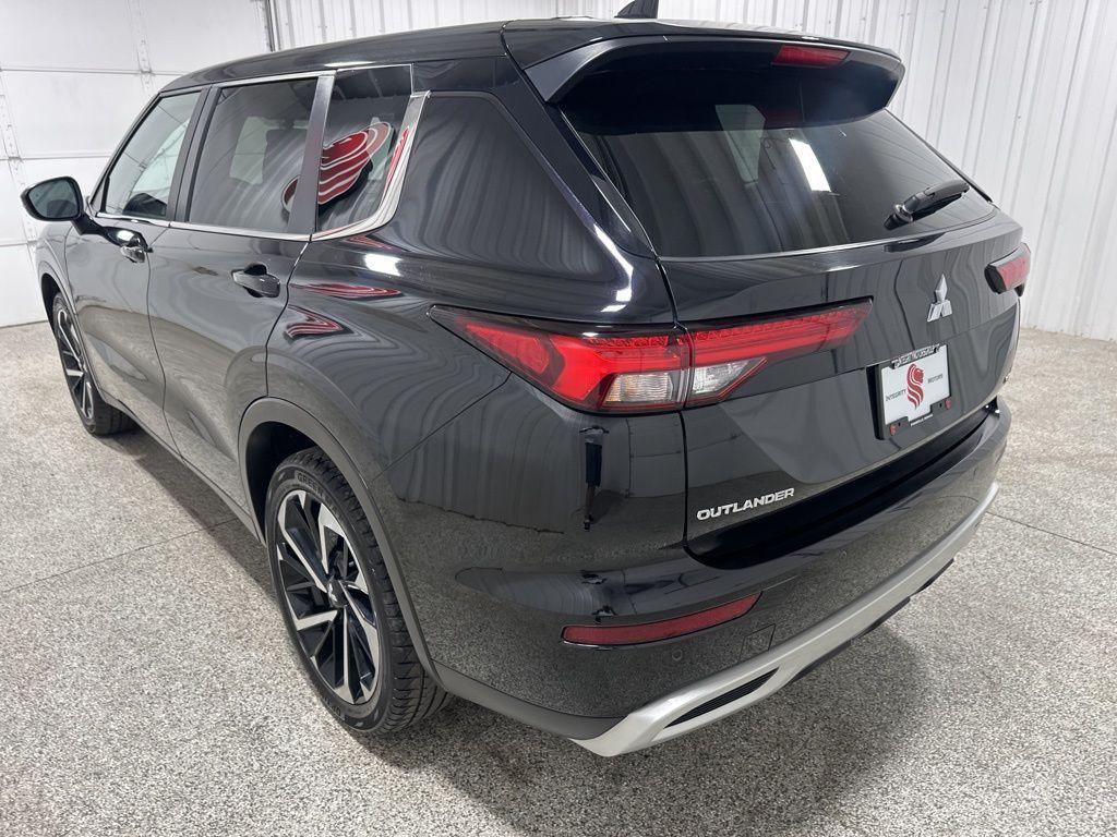 used 2024 Mitsubishi Outlander car, priced at $23,490