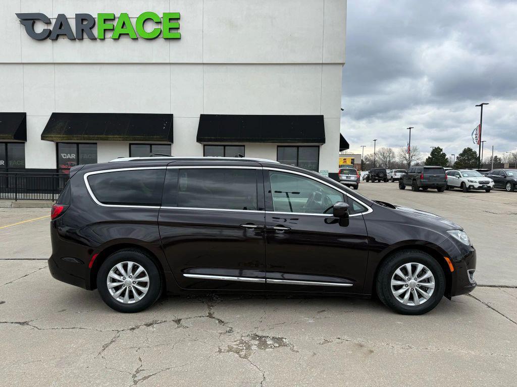 used 2018 Chrysler Pacifica car, priced at $13,350