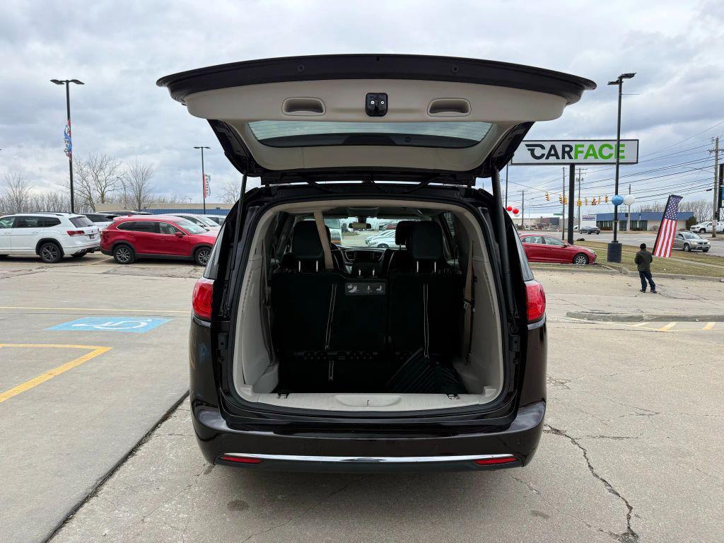used 2018 Chrysler Pacifica car, priced at $13,350