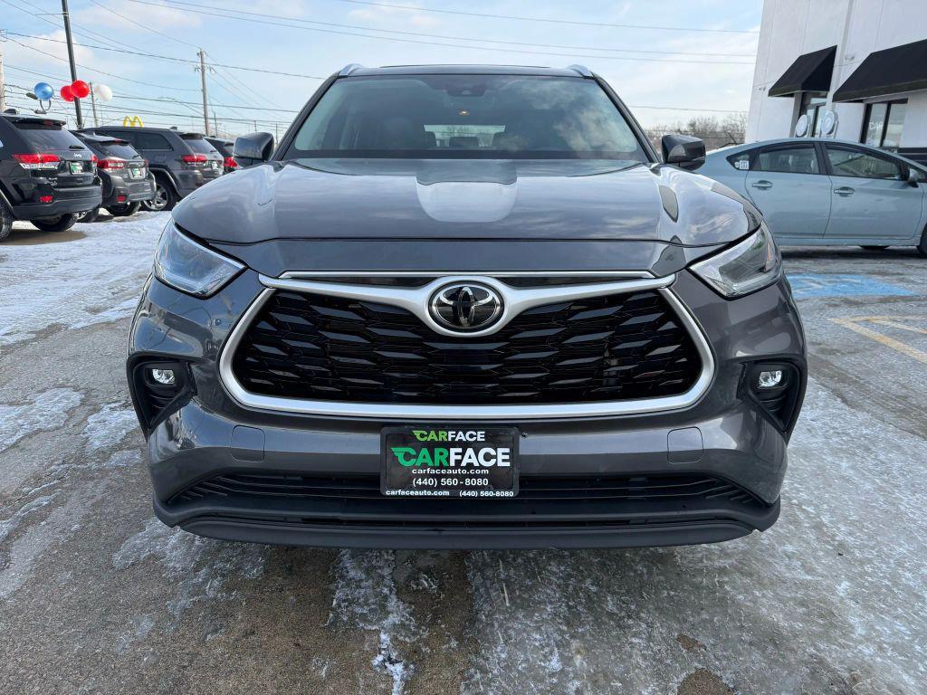 used 2021 Toyota Highlander car, priced at $24,990