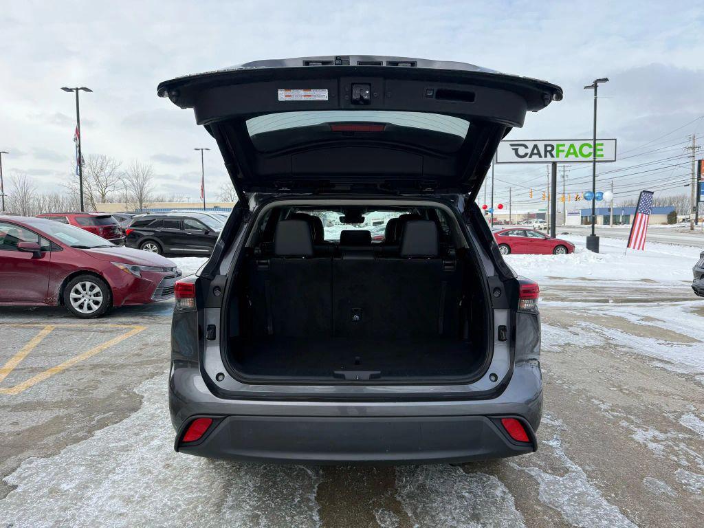 used 2021 Toyota Highlander car, priced at $24,990