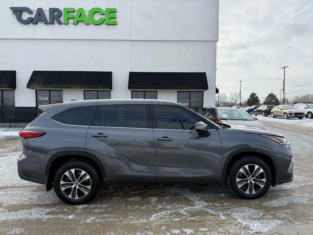 used 2021 Toyota Highlander car, priced at $24,990