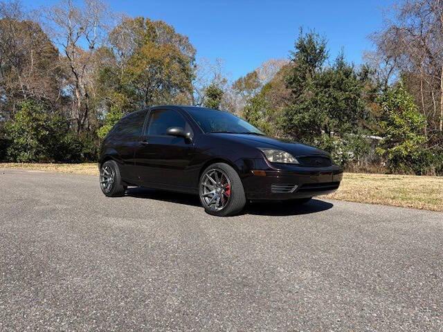 used 2005 Ford Focus car, priced at $4,990