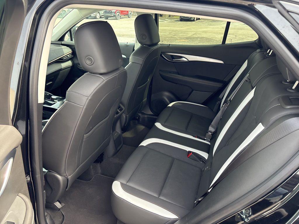 used 2025 Buick Envision car, priced at $29,994