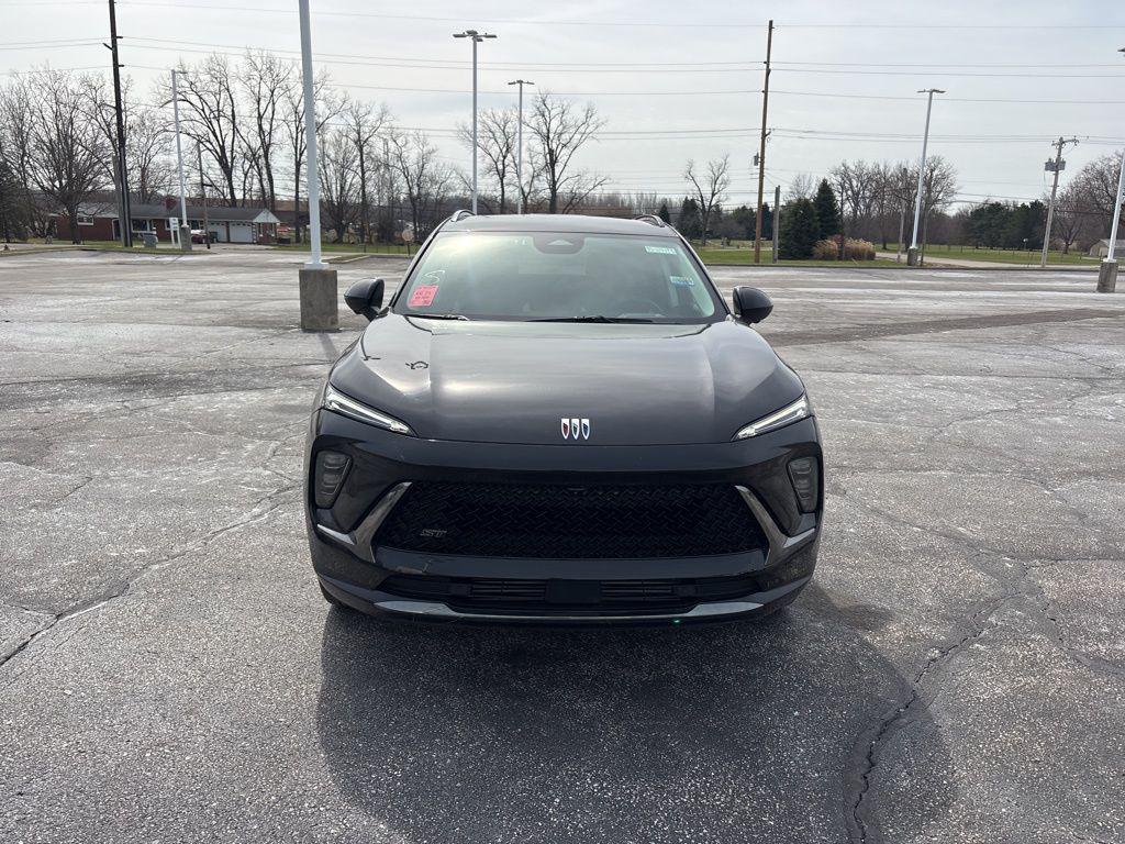 used 2025 Buick Envision car, priced at $29,994