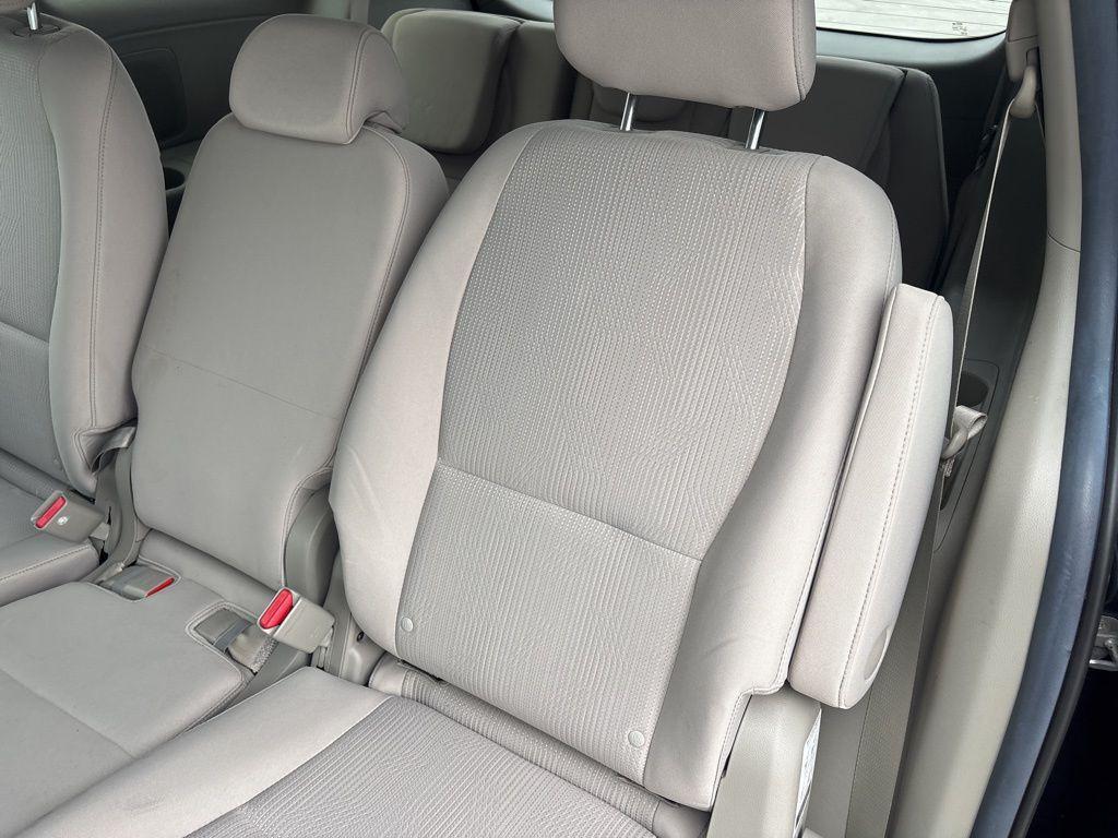 used 2021 Kia Sedona car, priced at $15,899