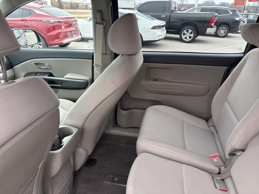used 2021 Kia Sedona car, priced at $15,899
