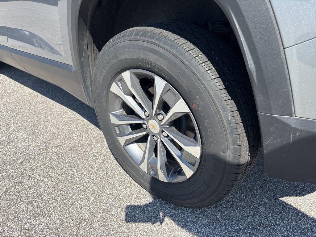 used 2026 Chevrolet Equinox car, priced at $27,474