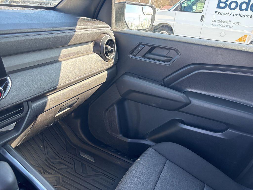 used 2023 Chevrolet Colorado car, priced at $30,981