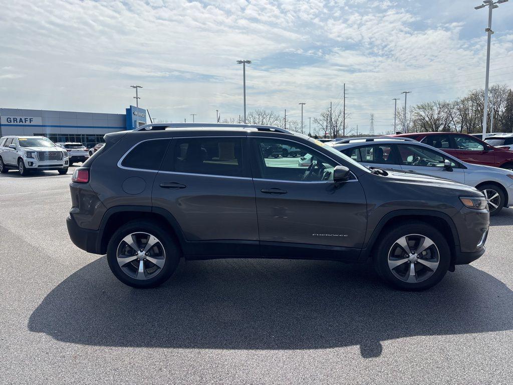 used 2020 Jeep Cherokee car, priced at $17,120