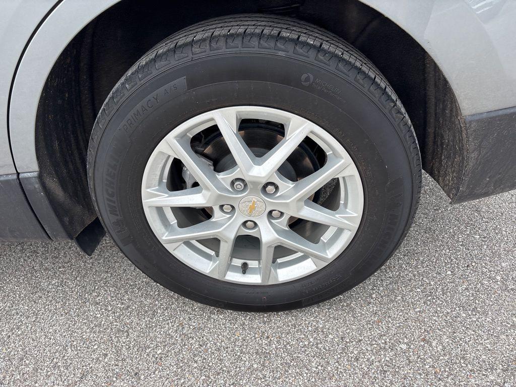 used 2024 Chevrolet Equinox car, priced at $20,916