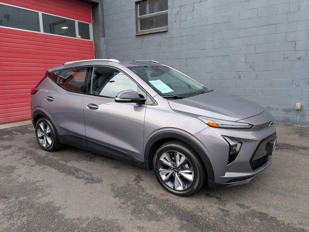 used 2022 Chevrolet Bolt EUV car, priced at $21,995