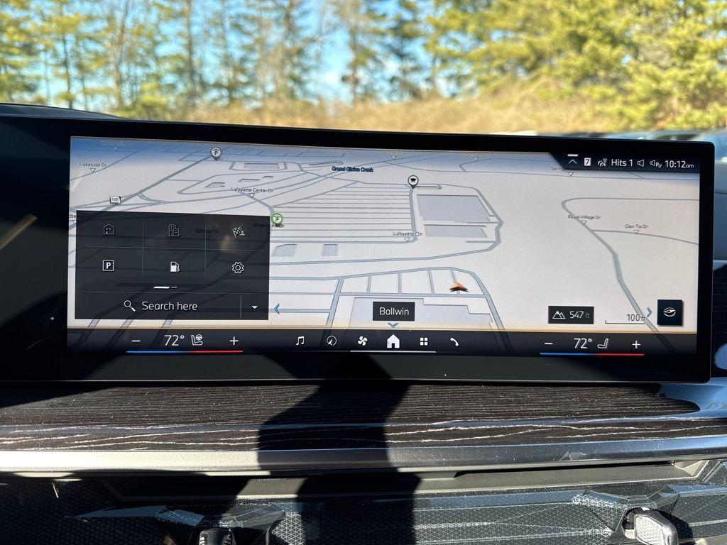 new 2026 BMW X7 car, priced at $102,255