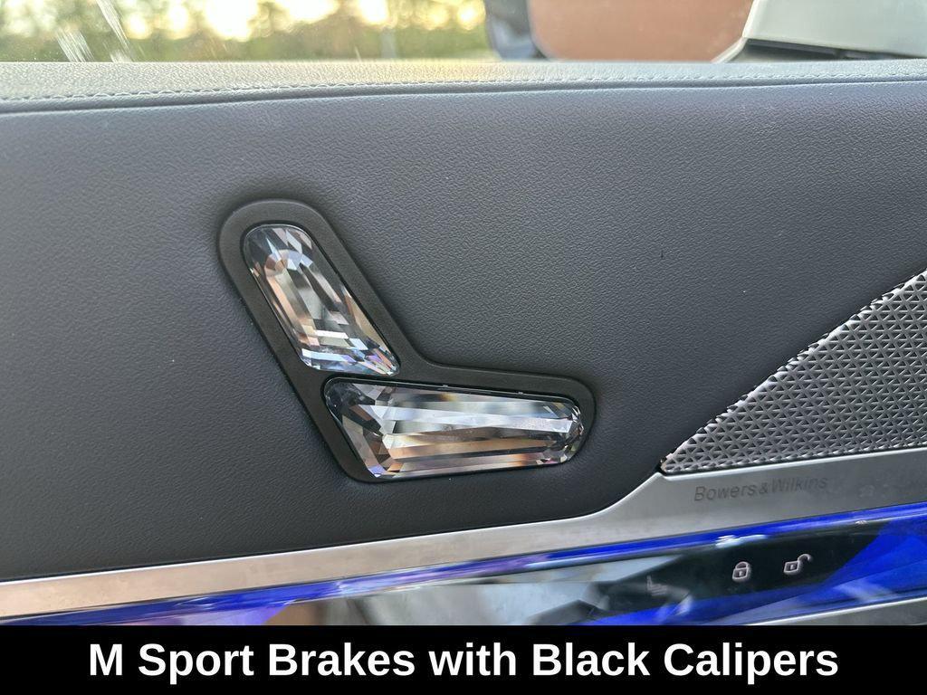 used 2025 BMW 760 car, priced at $98,959