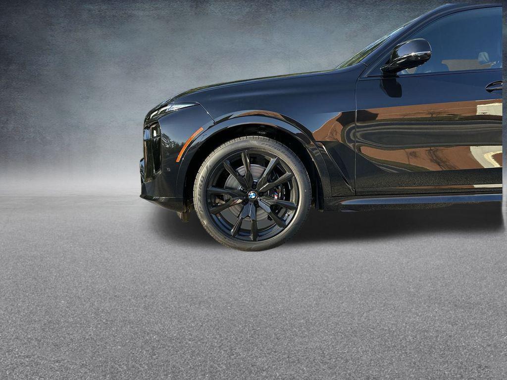 new 2026 BMW X7 car, priced at $125,615