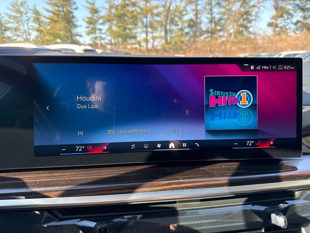 new 2026 BMW X7 car, priced at $97,240