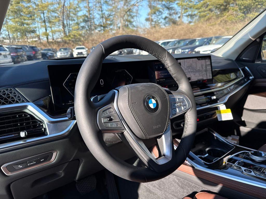 new 2026 BMW X7 car, priced at $97,240