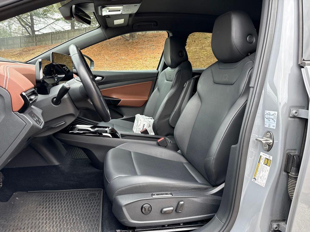 used 2022 Volkswagen ID.4 car, priced at $18,677