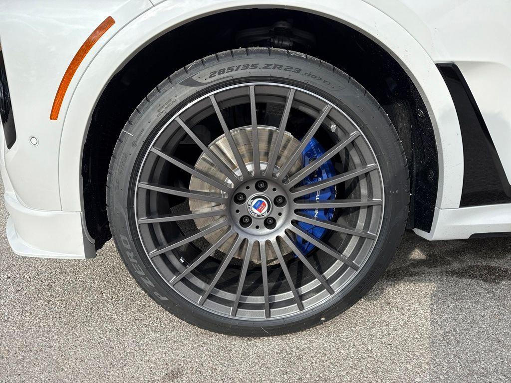 new 2026 BMW ALPINA XB7 car, priced at $162,075