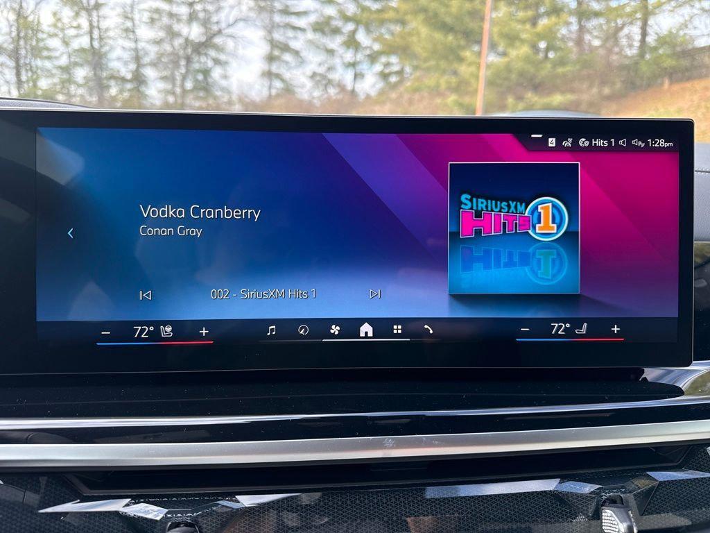 new 2026 BMW ALPINA XB7 car, priced at $162,075