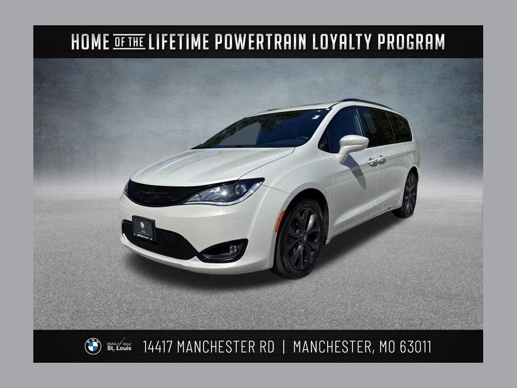 used 2020 Chrysler Pacifica car, priced at $15,885