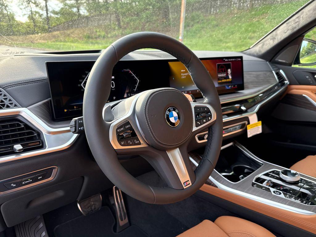 new 2026 BMW X7 car, priced at $101,310