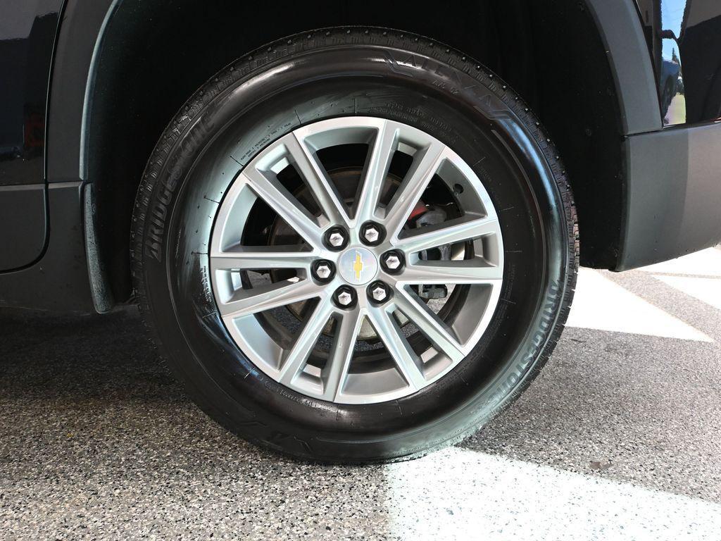 used 2022 Chevrolet Traverse car, priced at $20,993