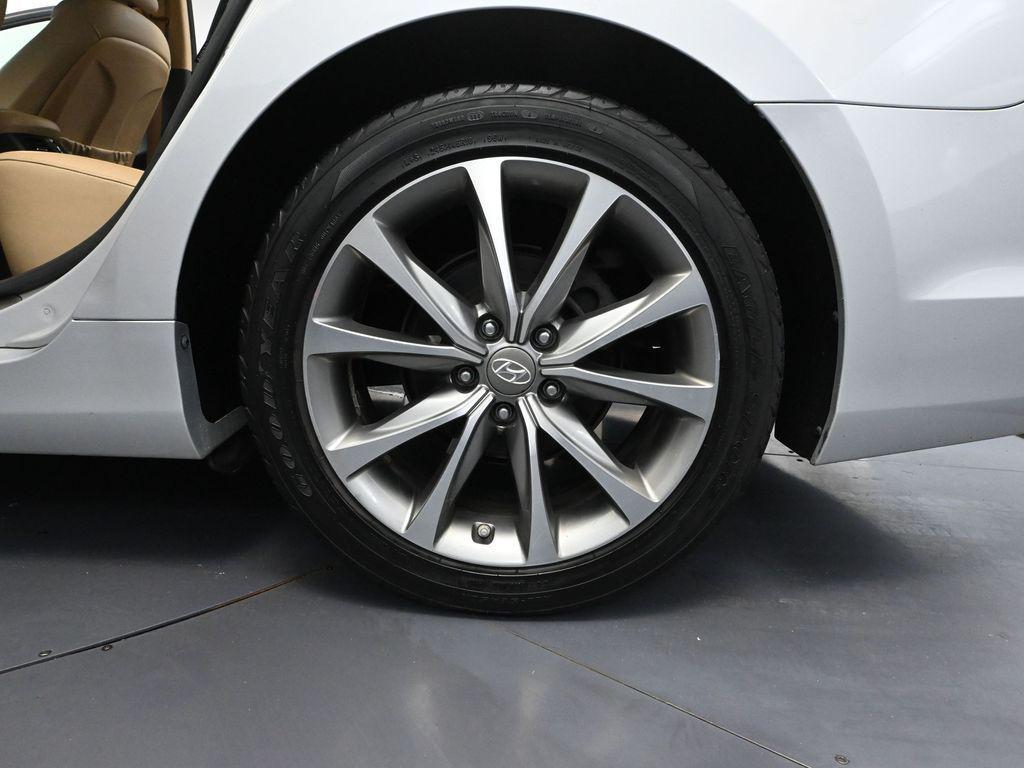 used 2016 Hyundai Azera car, priced at $9,500