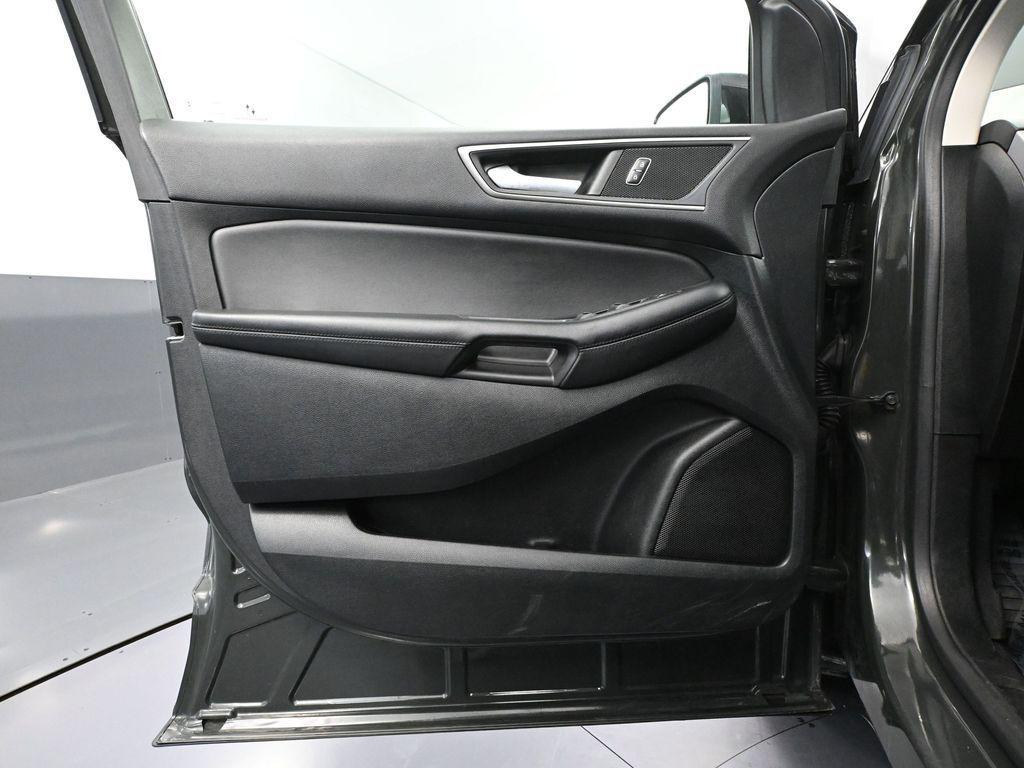 used 2022 Ford Edge car, priced at $20,893
