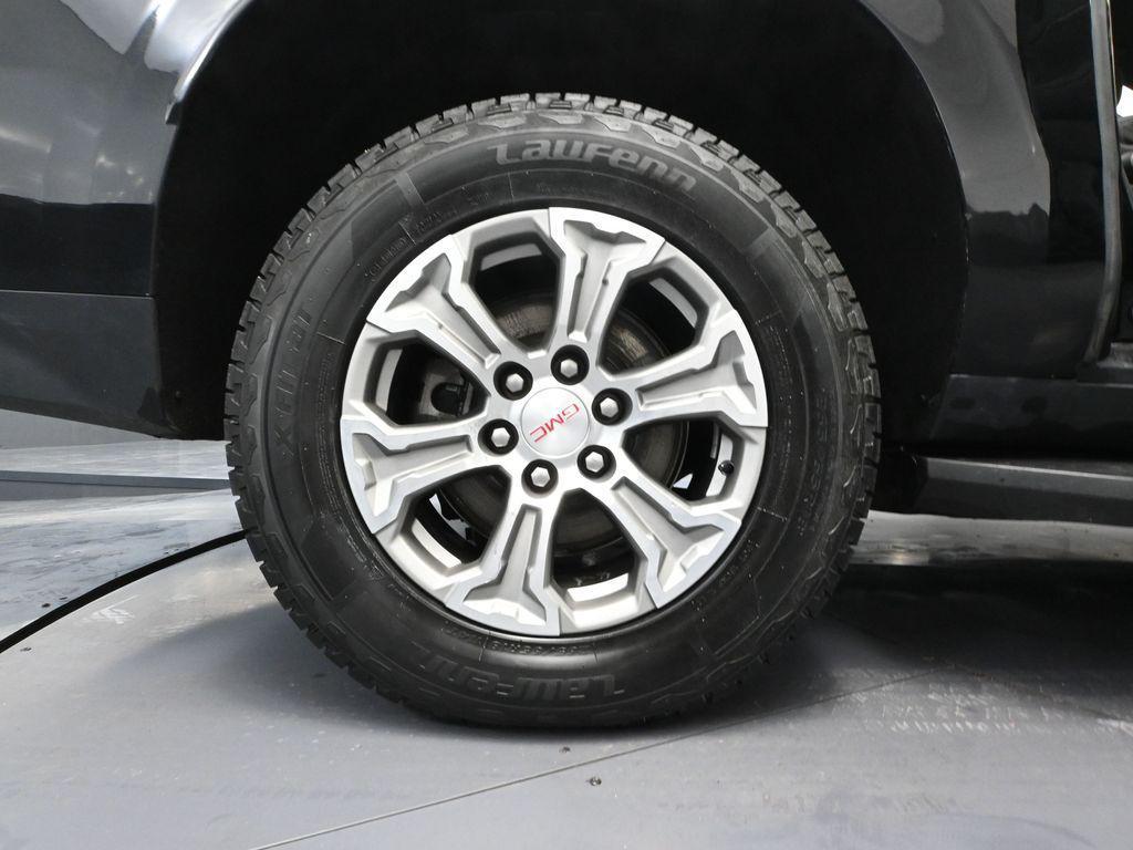 used 2024 GMC Yukon XL car, priced at $48,493