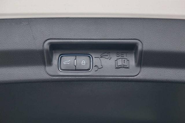 used 2022 Ford Explorer car