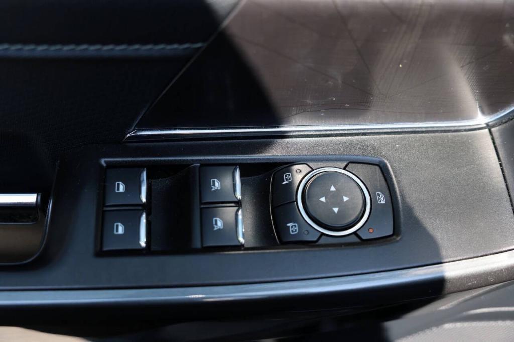 used 2022 Ford F-150 car, priced at $39,402