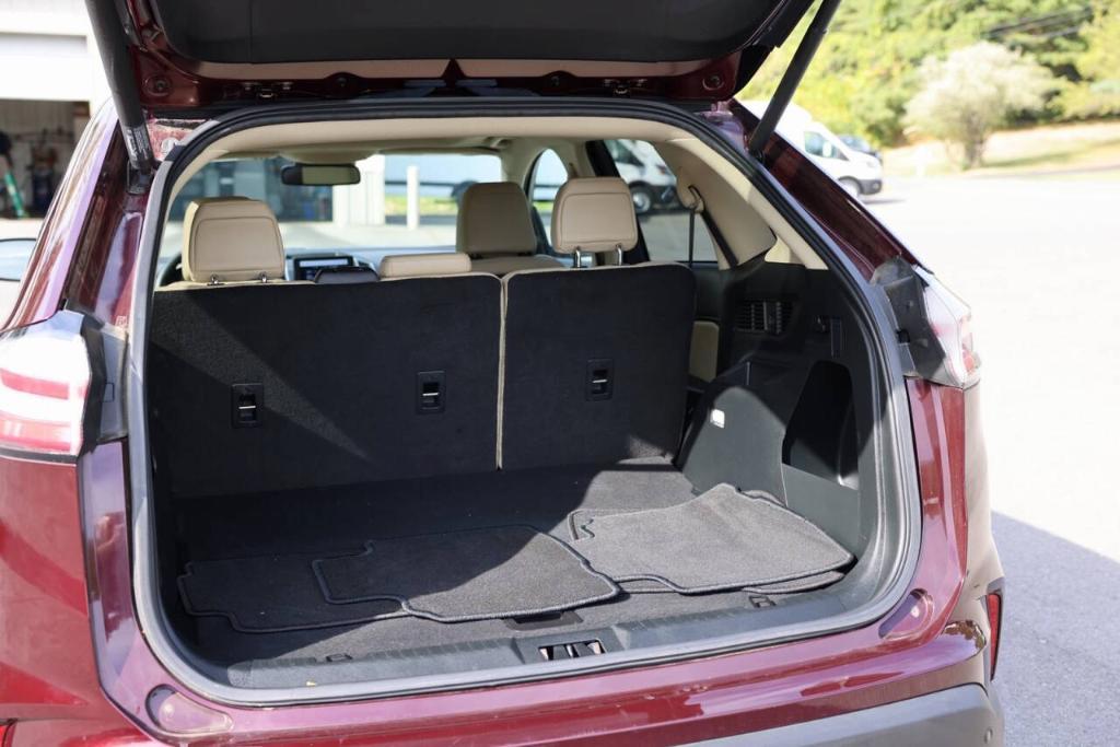 used 2022 Ford Edge car, priced at $26,131