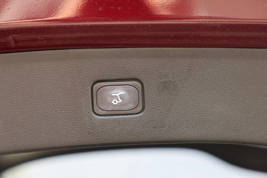 used 2022 Ford Edge car, priced at $26,131