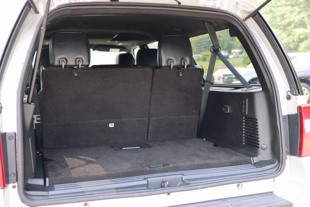 2017 Ingot Silver Ford Expedition EL
