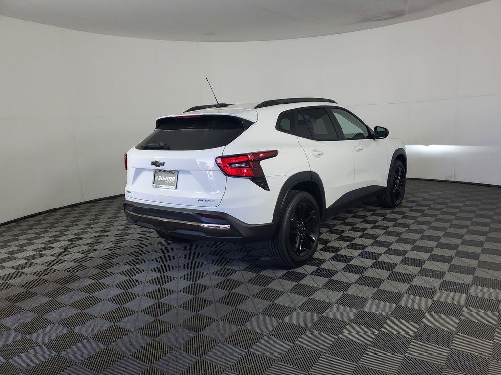 new 2026 Chevrolet Trax car, priced at $25,195