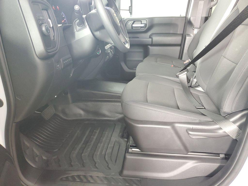 new 2025 Chevrolet Silverado 3500 car, priced at $73,080