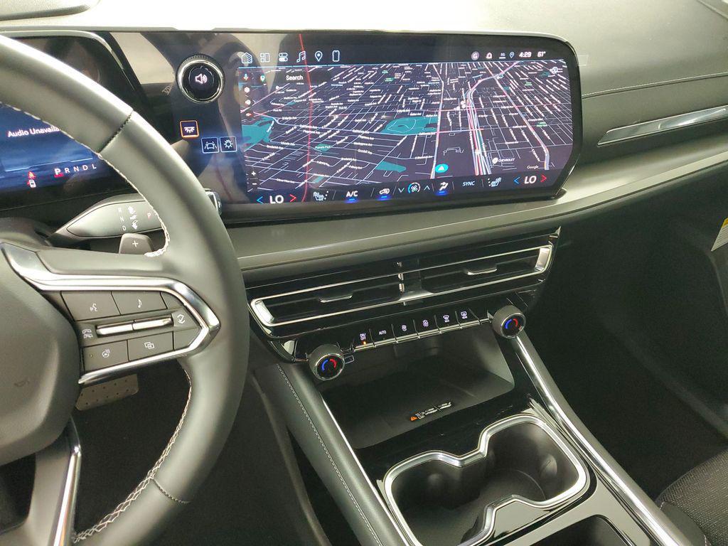 new 2026 Chevrolet Traverse car, priced at $43,220