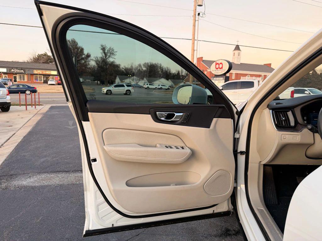 used 2022 Volvo XC60 car, priced at $18,999