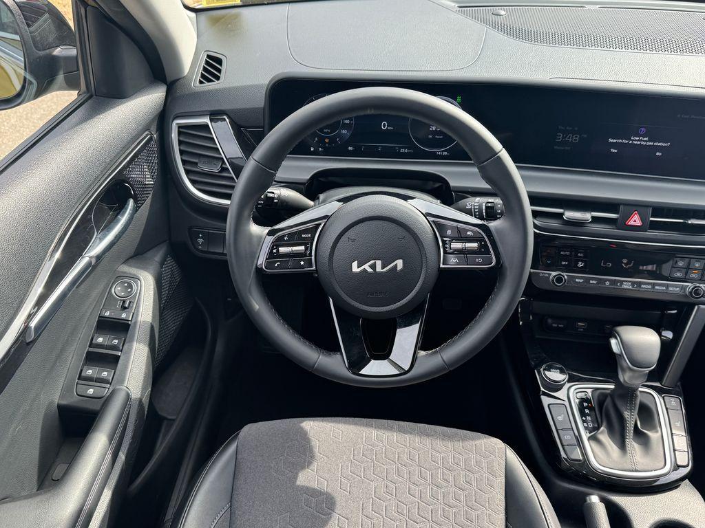 used 2024 Kia Seltos car, priced at $22,629