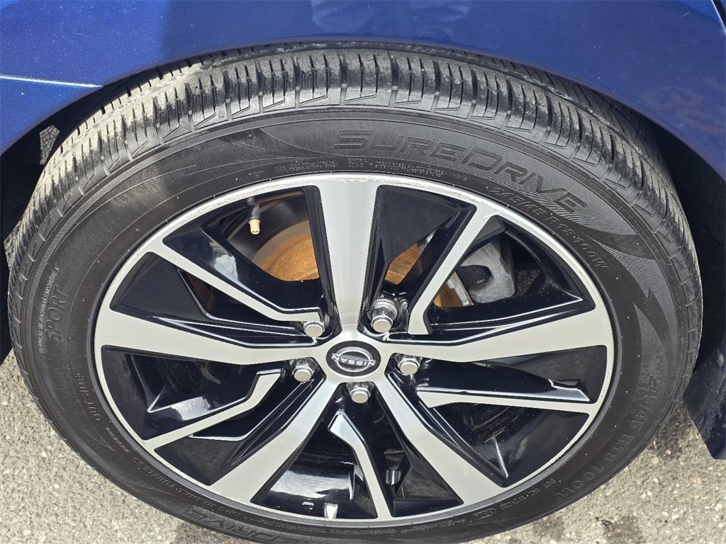 used 2023 Nissan Maxima car, priced at $20,214